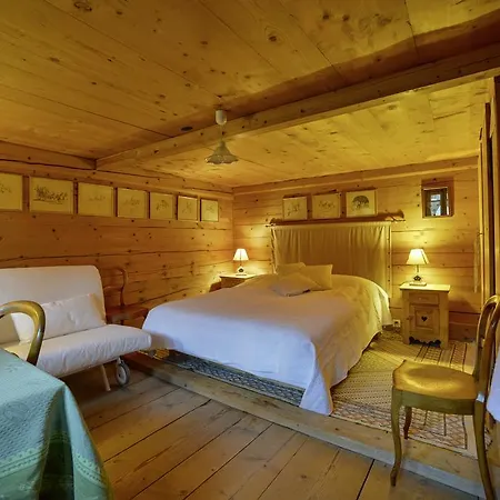 Bed & Breakfast La Croisee 3*