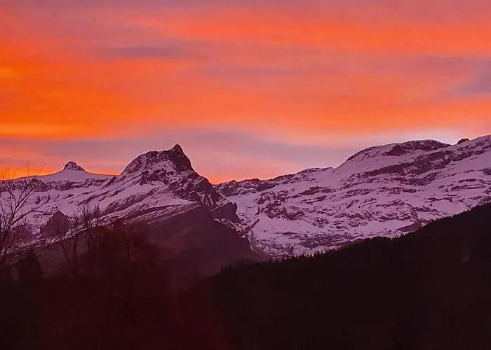 Alojamento de Acomodação e Pequeno-almoço La Croisee Vers L'Eglise