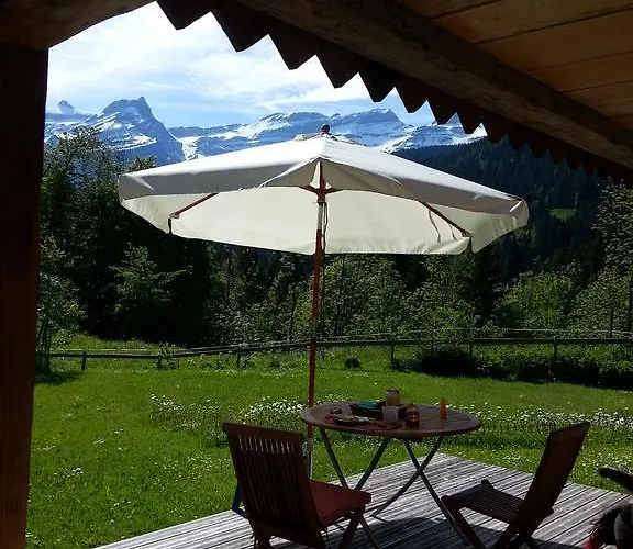 La Croisee Vers L'Eglise