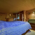 La Croisee Frühstückspension 3*