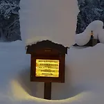 La Croisee
