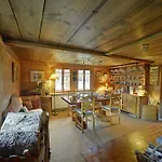 La Croisee Frühstückspension 3*